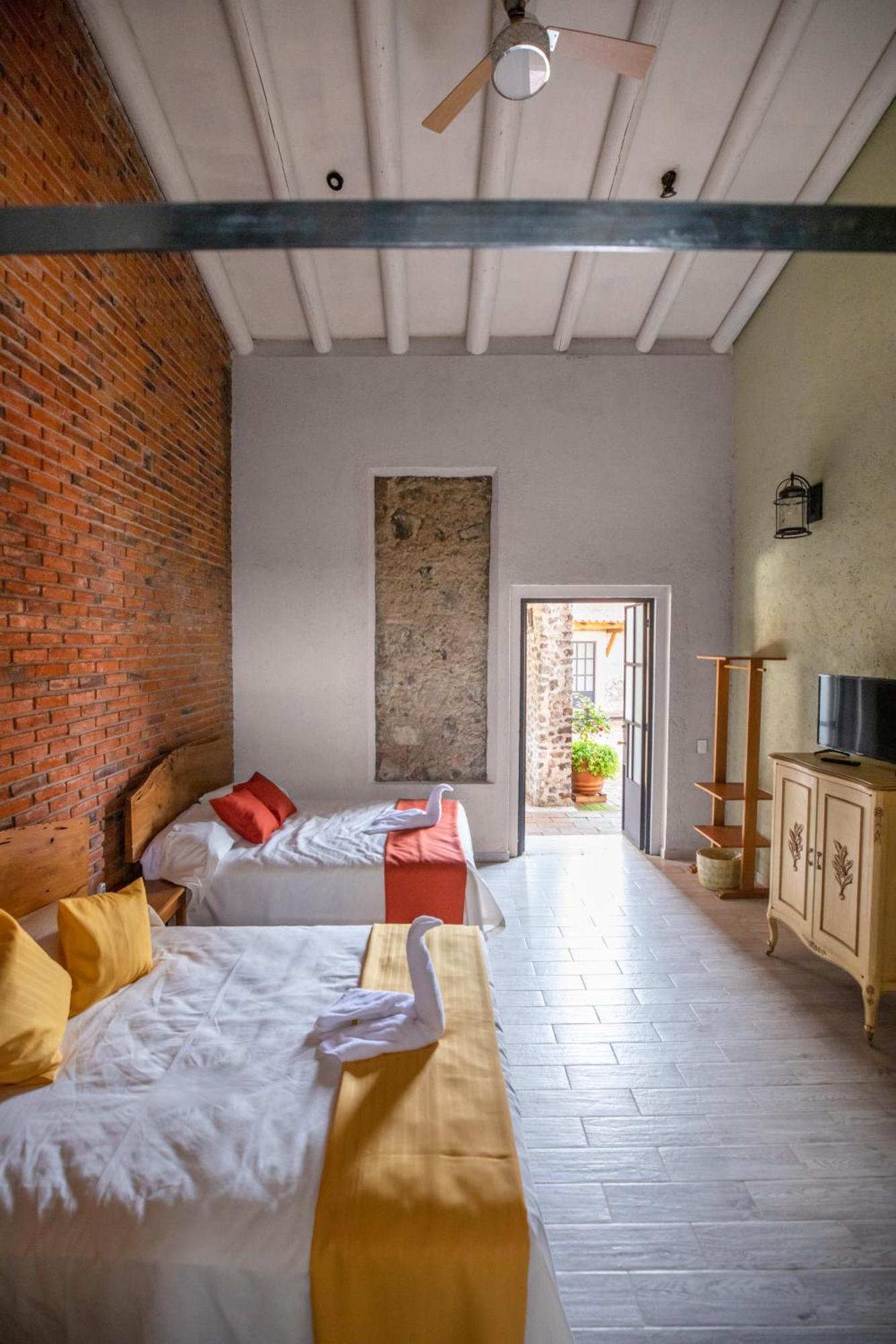 Hacienda Gamboa Bed & Breakfast Атлиско Екстериор снимка